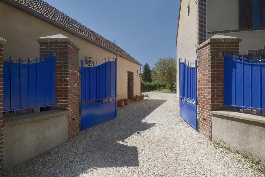 Le Logis Du Regisseur Bed & Breakfast Charny-Oree-de-Puisaye Exterior foto