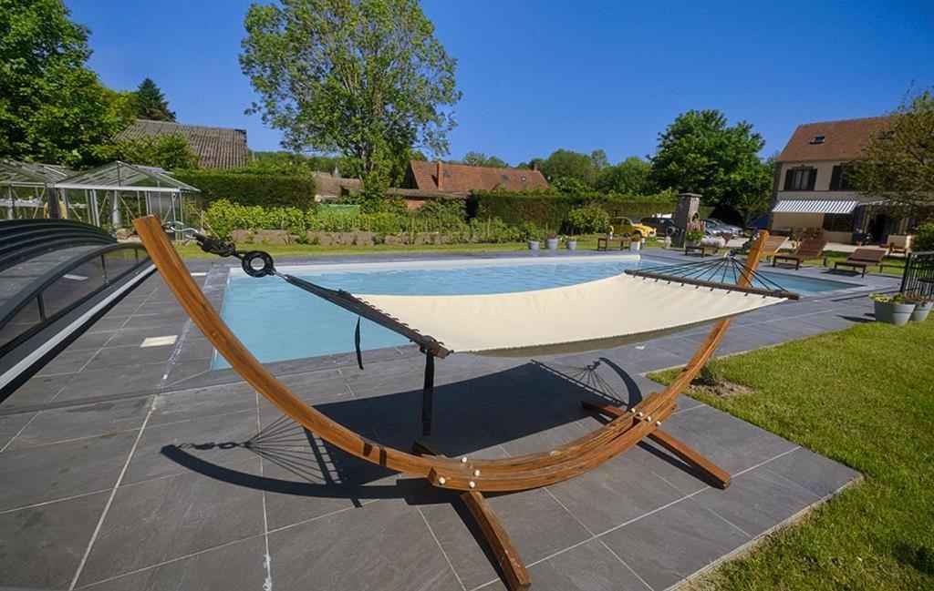 Le Logis Du Regisseur Bed & Breakfast Charny-Oree-de-Puisaye Exterior foto